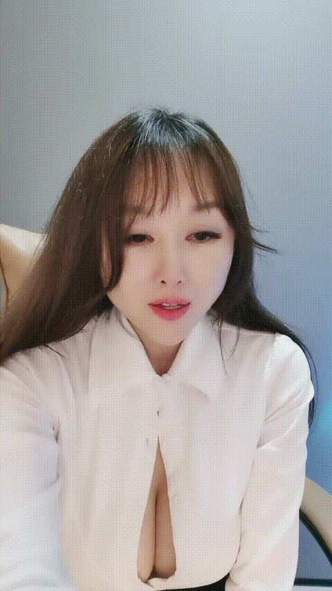 #E杯舞姬_1_27骚穴自慰呻吟不断，女神高潮喷水6_p5.gif