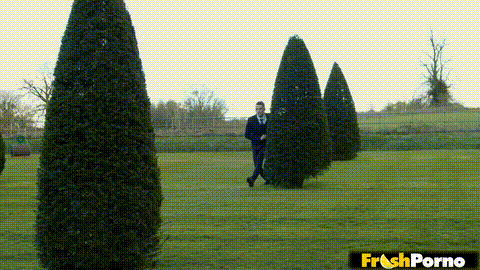 Young Harlots Break The Rules 1_p5.gif