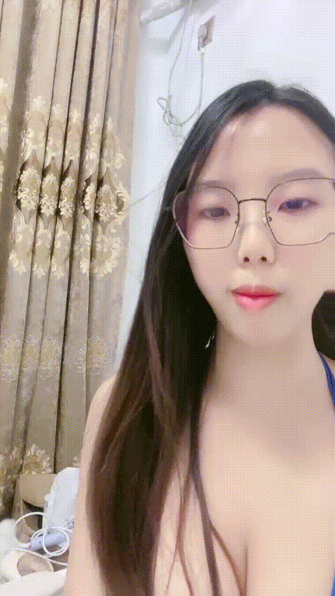 #学生姐妹花_#04_seb2o_p20_compressed.gif