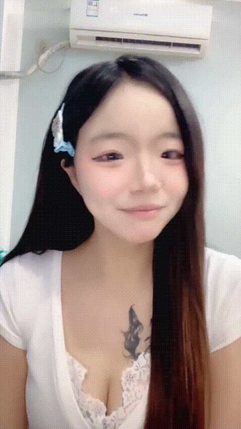 鱼卷不倦_别叫我笨笨_20260219_180324_p80_compressed.gif