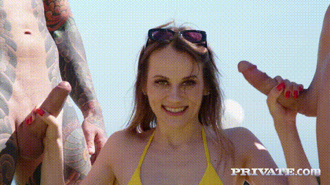 Ruby Shades Debuts with Her First Ever DP_p5.gif