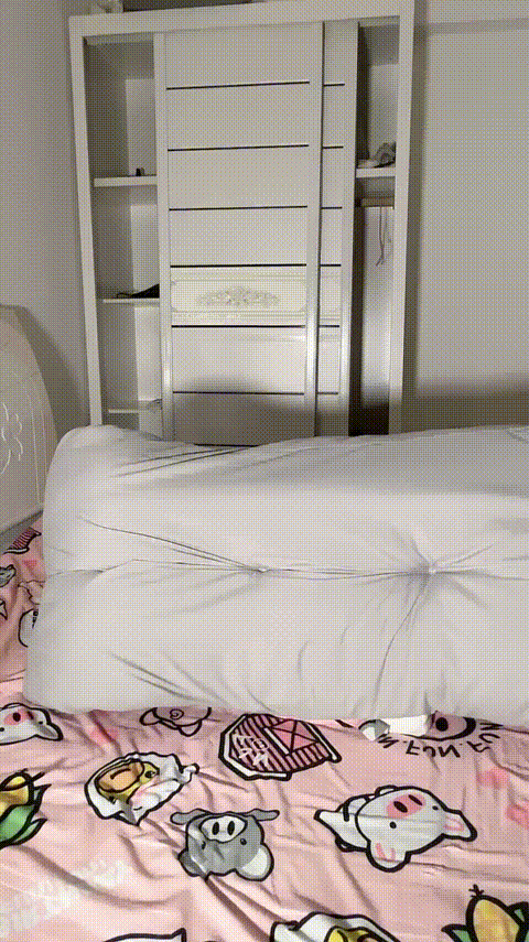 【爱吃小布丁】反差G奶校花女神_宿舍直播！道具自慰狂插喷水_4_p5.gif.gif