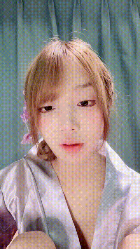 七七小新_20260208_144133_p5_compressed.gif