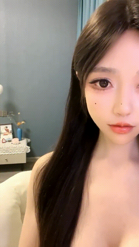 黛诗诗_20260217_132825_p60_compressed.gif